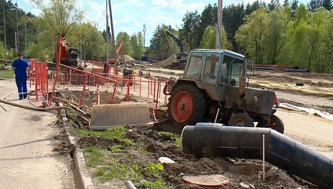 Жители ГПЗ-24 на сутки остались без холодной воды из-за строительства дороги
